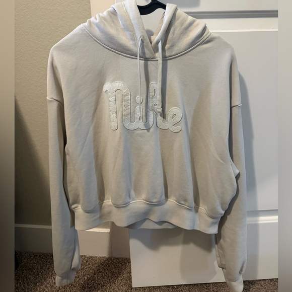 Nike Cropped Hoodie - Picture 3 of 5